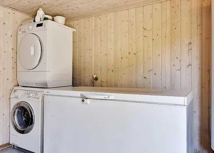 Tore - 200m From The Sea By Interhome Spodsbjerg